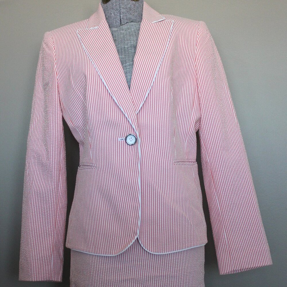 Tahari skirt suit, size 8, orange/peach